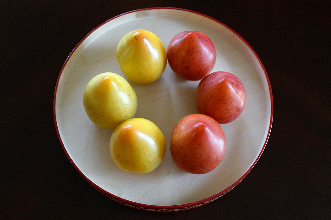 Unripe and Ripe Lemon Plums