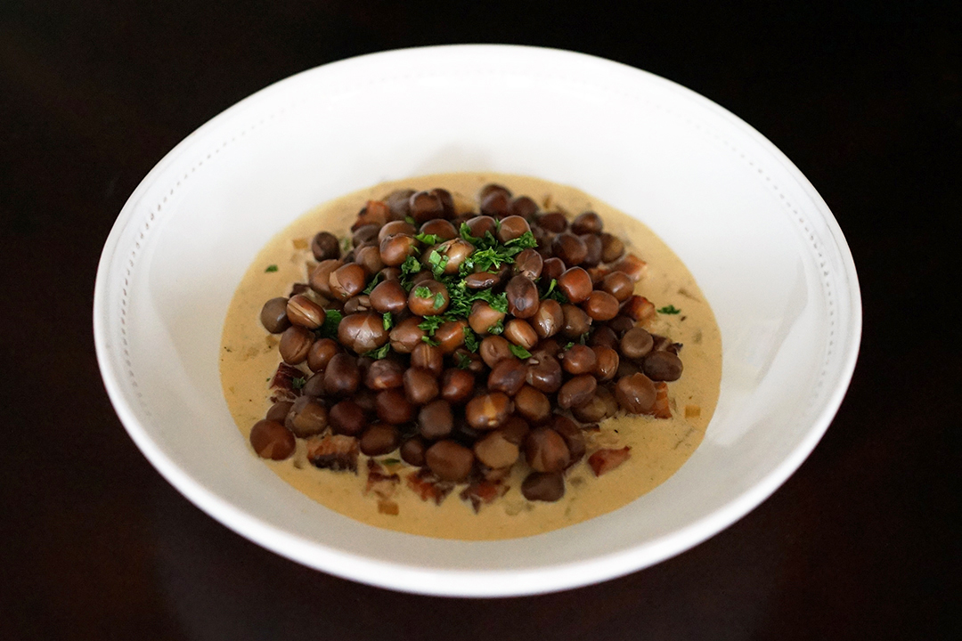 Latvia, Pelēkie Zirņi (Grey Peas)